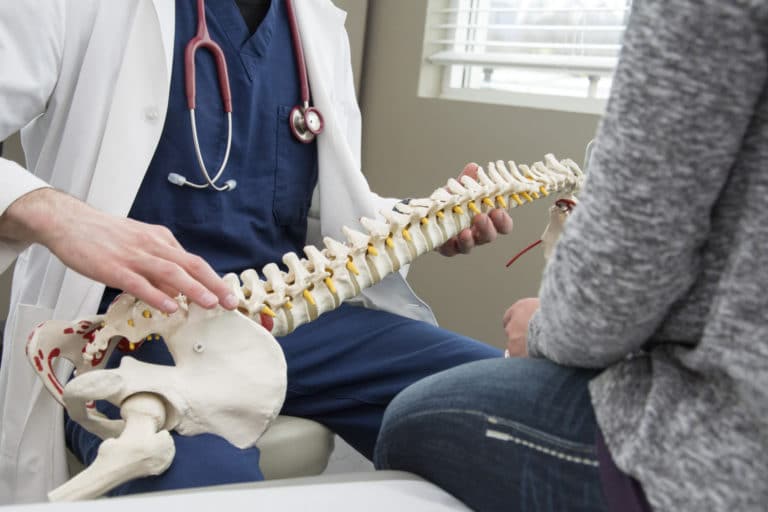 6 Signs It's Time to Visit a Chiropractor